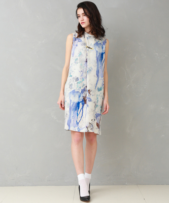 ハイネックドリッププリントワンピース