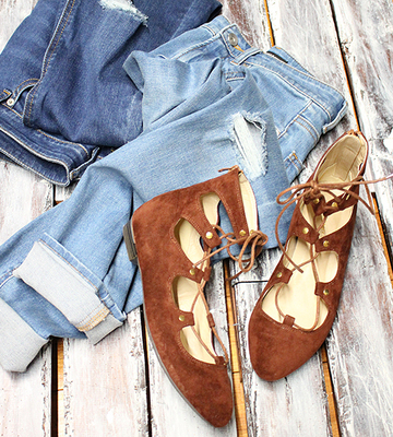 レースアップフラットシューズ