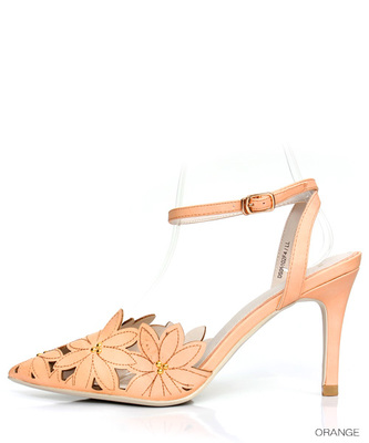 アンクルストラップフラワーパンプス