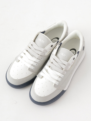 GRAVIS×Ehwgスニーカー