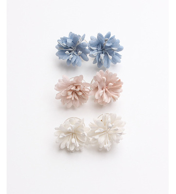 Small　フラワー　ピアス