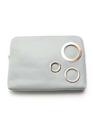 ラウンドハトメクラッチバッグ