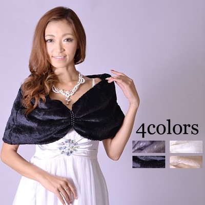 パール留め具付きファーケープ