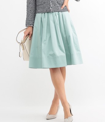 タフタタックフレアスカート