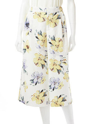 花柄プリントガウチョパンツ