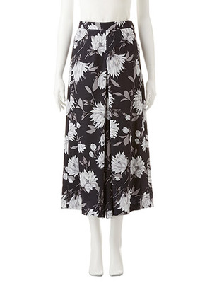 水彩画フラワープリントジョーゼットフレアパンツ