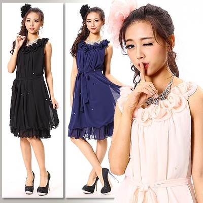 パール付きノースリーブパーティードレス