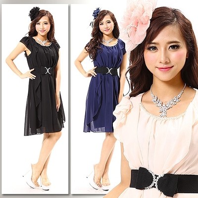 パール付きパーティードレス