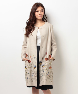 フラワー刺繍ノーカラーコート