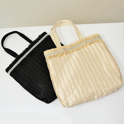 ジルコン付きプリーツサテンパーティーサブバッグ