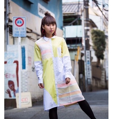 小花柄のシャツワンピース