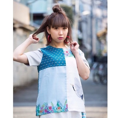 鶴と花の物語トップス