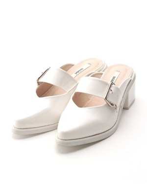 スリッポンサボ