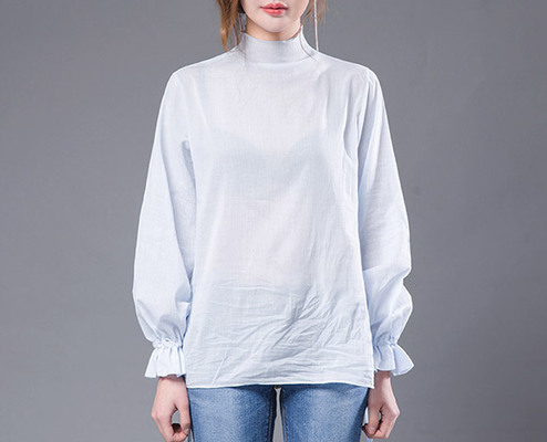 ラッフルカフスブラウス
