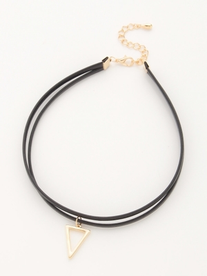 トライアングルチョーカー