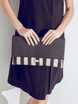 ストライプクラッチバッグ