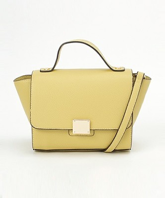 スクエアーロックショルダーバック