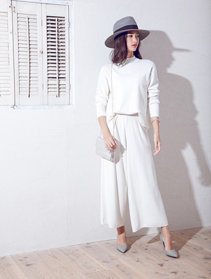 ニットセットアップ