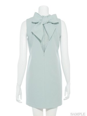 Lily Brown （リリーブラウン）  V空きバックリボンワンピース