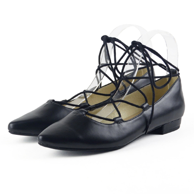 編み上げパンプス