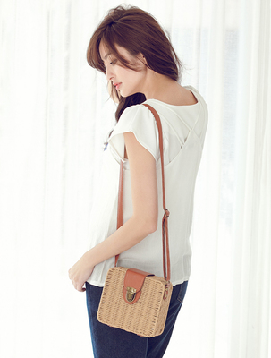 スクエアショルダーかごバッグ