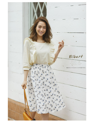 フロントフリルライン入り7分袖ブラウス