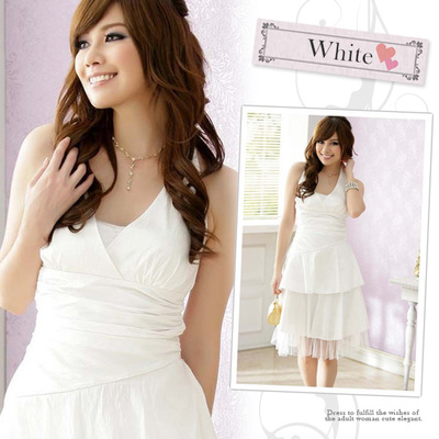 ホルターネックティアードパーティードレス