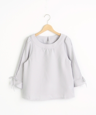 レースリボン袖ブラウス