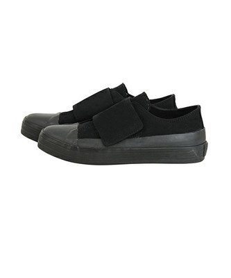 キャンバススニーカー