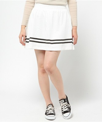 ラインフレアスカート