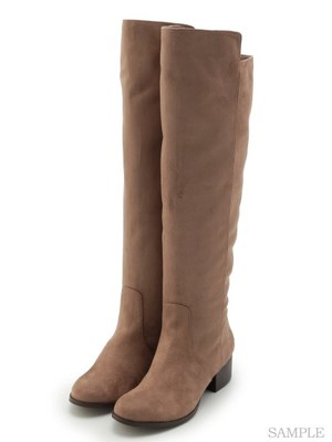 ローヒールロングブーツ