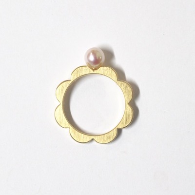 アコヤパールのお花リング(Gold色)