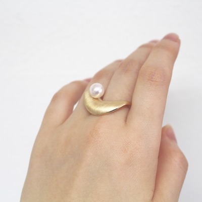 Petalリング(Gold色)