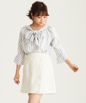 折り返しサイドスカラップスカート