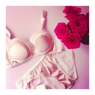 シルクショーツ