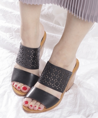 VANILLA MOON カットワークレザーサンダル/L