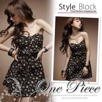 ベアトップ花柄ワンピース