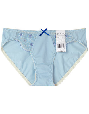 ウンナナクール ショーツ