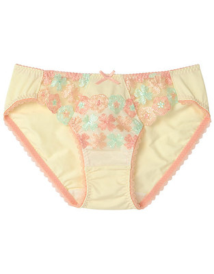 ウンナナクール ショーツ