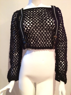 AU 模細工ニット