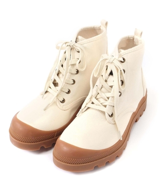 ハイカットスニーカー