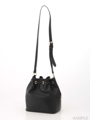 編み込み巾着バッグ