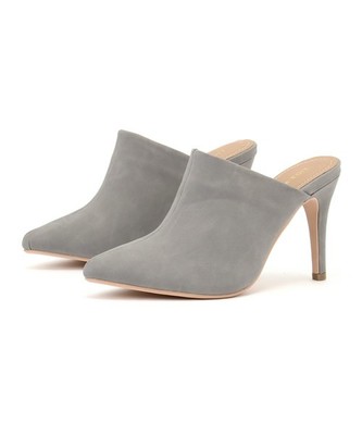 ポインテッドトゥ美脚サボサンダル