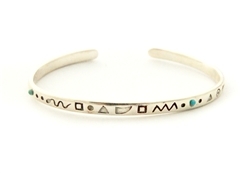 ネイティブデザイン シルバーバングル 