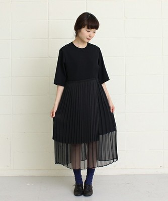 アムンゼン　シフォン　　プリーツドレス