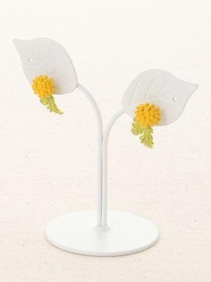 ダンデライオンピアス