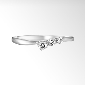 WHITE TOPAZ RING