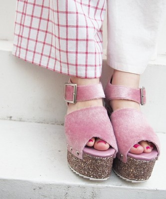 ﾊﾗｺｸﾞﾘｯﾀｰ厚底ｻﾝﾀﾞﾙ