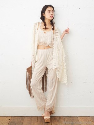 レーシィフリンジガウン