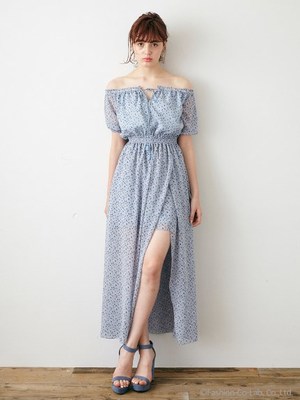 フェザーシフォンマキシドレス